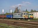 Az ST43-335 nem v�r sok�g, indul Klodzko fel� a tehervonat�val
