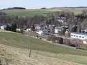 Markersbach a KBS 536-os  Annaberg-Buchholz�Schwarzenberg vonal egyik �llom�sa. �rdekess�ge nem is az �llom�s odalent, hanem...