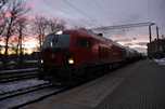 Mivel m�g 1 �r�m volt a k�vetkez� vonatig (amire �j jegyet kellett venni, hurr�), kicsit figyeltem a forgalmat. El�sz�r a m�r l�tott ER20 039 indult