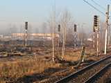 Katowice környékén mindenhol visszaszorulóban a vasút, rengeteg az ilyen látvány. Itt egyébként lépésben haladunk, ráfér a vonalra a modernizálás