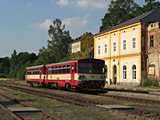Indul�skor a motorkocsiba 5-6 utas jut, a p�tra 2 ker�kp�ros mell� 2 vas�tbar�t ker�l