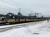 De amikor annak a vonatnak k�ne j�nni, csak egy �jabb SKM csoda, a 2014-ben moderniz�lt EN57AKM-1462 fut be