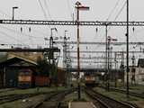 A 1286 lassan k�rbekocog, a dep�ban most csak a 215-�s Szergej l�tsz�dik