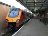 Vissza Shrewsburybe. A Virgin Trains vonatai 2014 ta naponta ktszer jelentenek kzvetlen kapcsolatot Londonnal