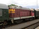 A p�lyaudvar fel�l csonkav�g�nyokon mindig van egy kisebb veter�nki�ll�t�s, ma T435.0099 �ll itt p�r szem�lykocsi t�rsas�g�ban. A kis Hektorok imm�r 60 �vesek �s szerencs�re m�r t�nyleg csak nosztalgia�zemben l�that�ak
