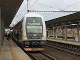 Ezzel megy�nk tov�bb, ak�r Opav�ig is mehetn�nk, de most csak Svinov a c�l
