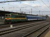 Nezamyslic�ig k�zleked� szem�lyvonat, ott m�g pont nem kell k�t�ramnem� mozdony