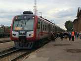 A d�lut�ni expresszvonat m�r moderniz�lt szerelv�nnyel j�r. Ezen ny�ron sincs d�gmeleg, �s igaz t�bbe is ker�l mint a r�gi szem�lyek