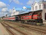 Mozdonyos szemlyszllt vonat mr alig maradt Litvniban. Ritka kivtel a htvgi tengerparti expressz Klaipdba, de az is mr csak 1 pr vonat, 1 pr minszki, illetve az orosz tmens gyorsok