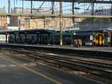 Glasgowból nemcsak a közvetlen vonalon jönnek ide Intercityk, hanem Kilmarnockon át is helyi járatok